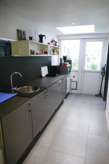 Studio With Kitchen, Shower Garden Αμβέρσα Εξωτερικό φωτογραφία